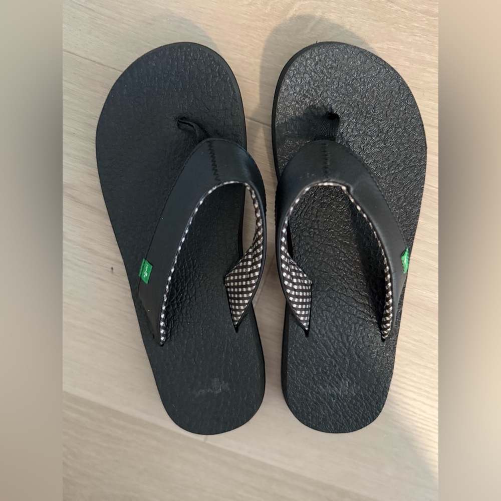 Sanuk Sandals